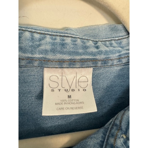 Vintage 90s Denim Workshirt with Embroidered Botanical Design Size Medium - Picture 3 of 6